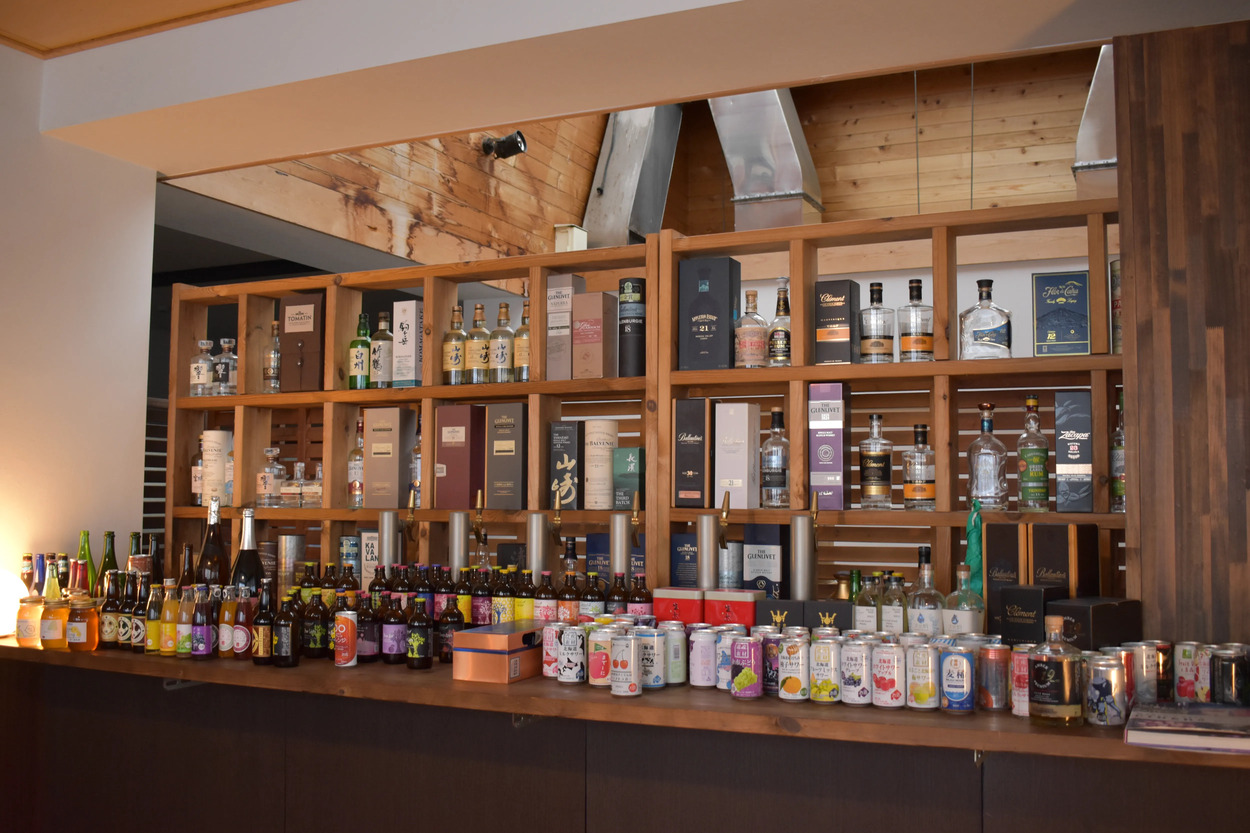 北海道麦酒醸造所のバーカウンター